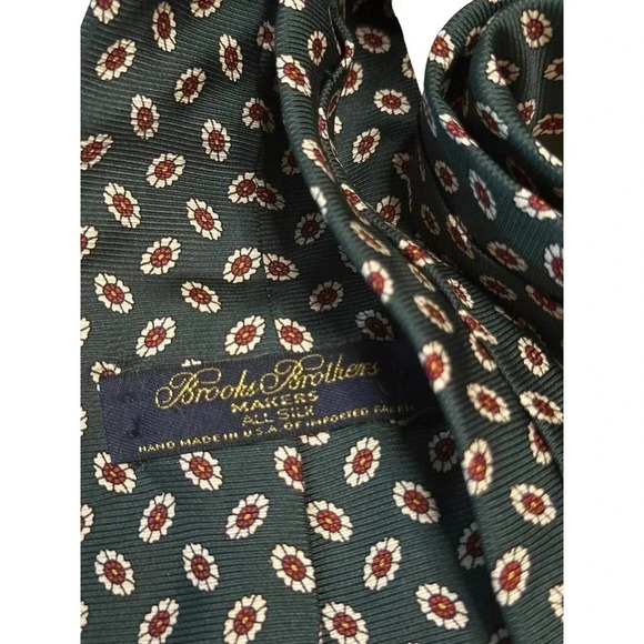 Brooks Brothers Men's Black Floral Pattern Silk Neckwear Tie - Picture 3 of 4